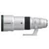 Fujinon XF500mm F5.6 R LM OIS WR Teleobjektiv auf weißem Hintergrund.